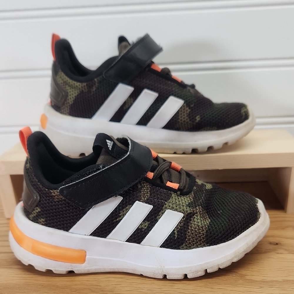 Adidas Racer TR23I Shadow Olive Camo Size 8